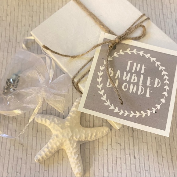 Green Sea Glass Beachy Earrings - Picture 6 of 7